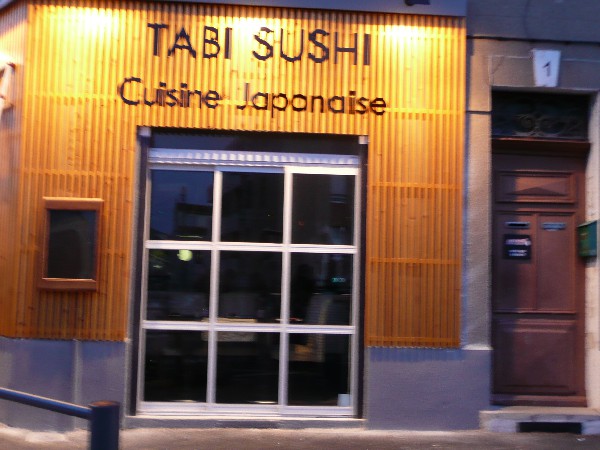 fabrication et pose d'une facade de restaurant japonais a Marseille